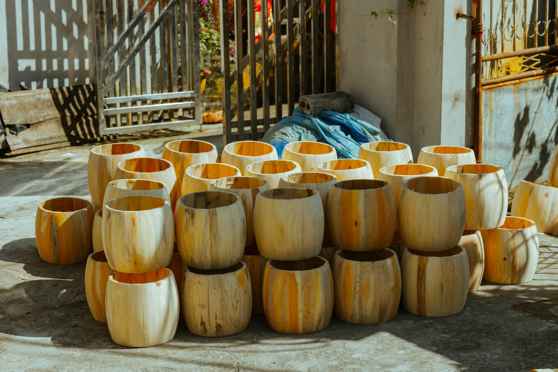 กระถางต้นไม้สแตนเลส: ทนทาน สวยงาม เหมาะกับทุกสไตล์